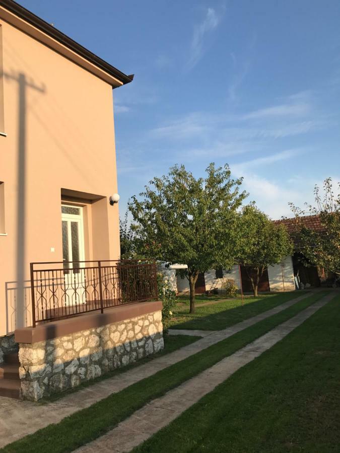 Apartmani Matosevic Ivankovo Bagian luar foto